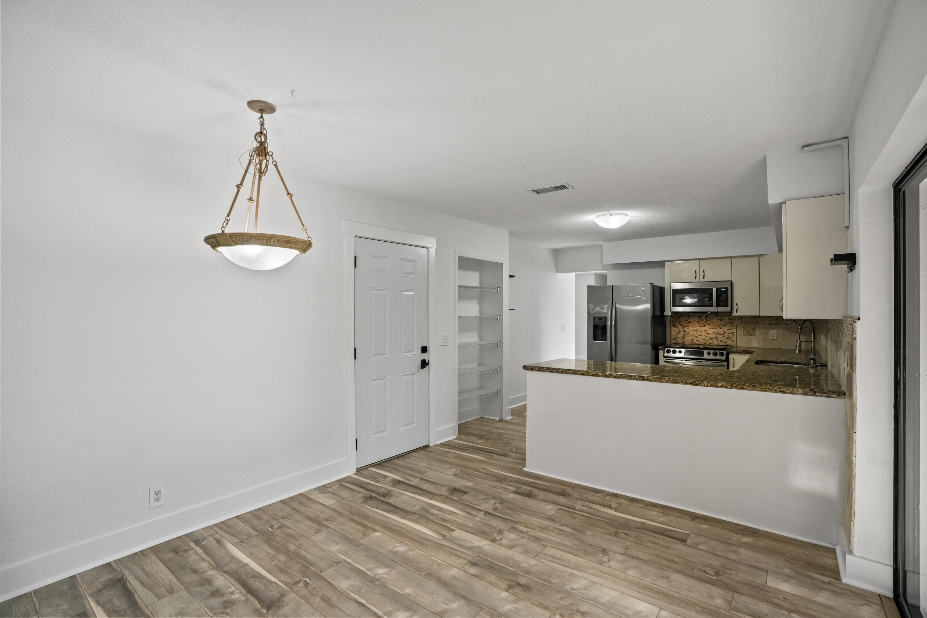 Hollywood Center Amd - Residential