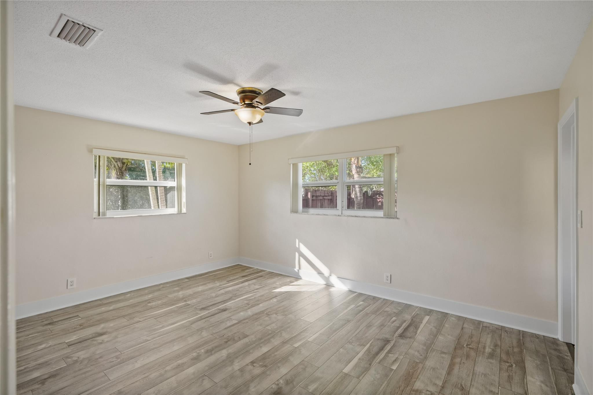 Hollywood Center Amd - Residential