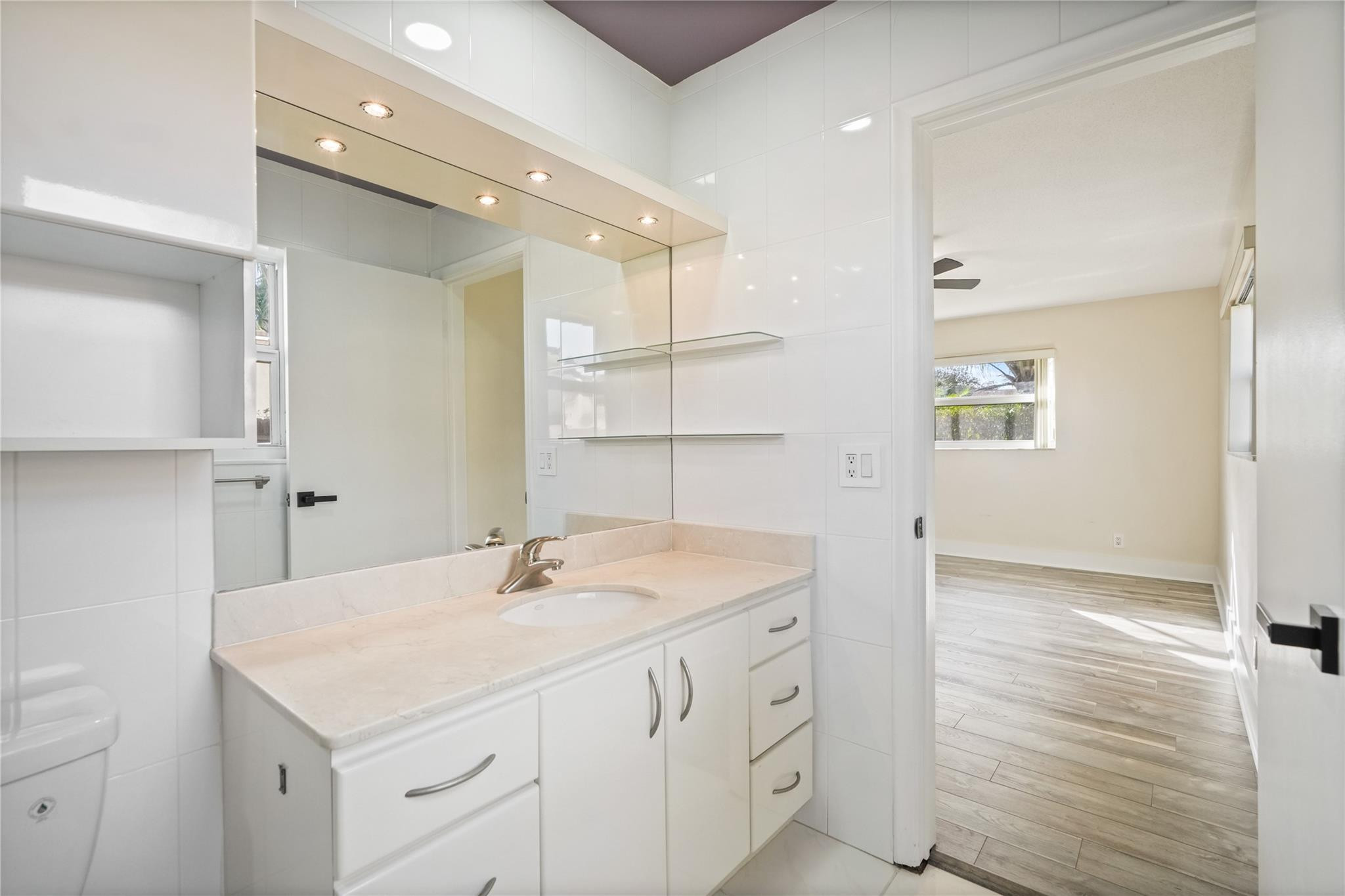 Hollywood Center Amd - Residential