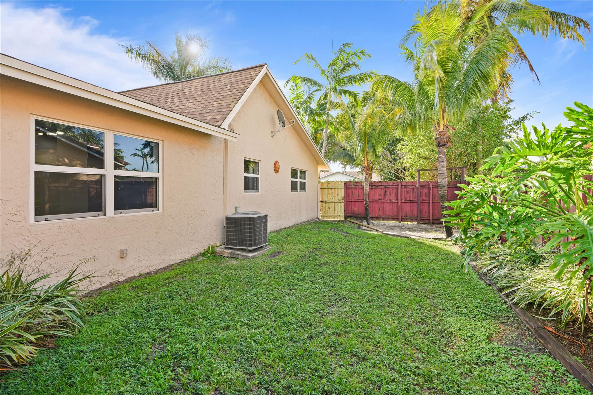 Hollywood Center Amd - Residential