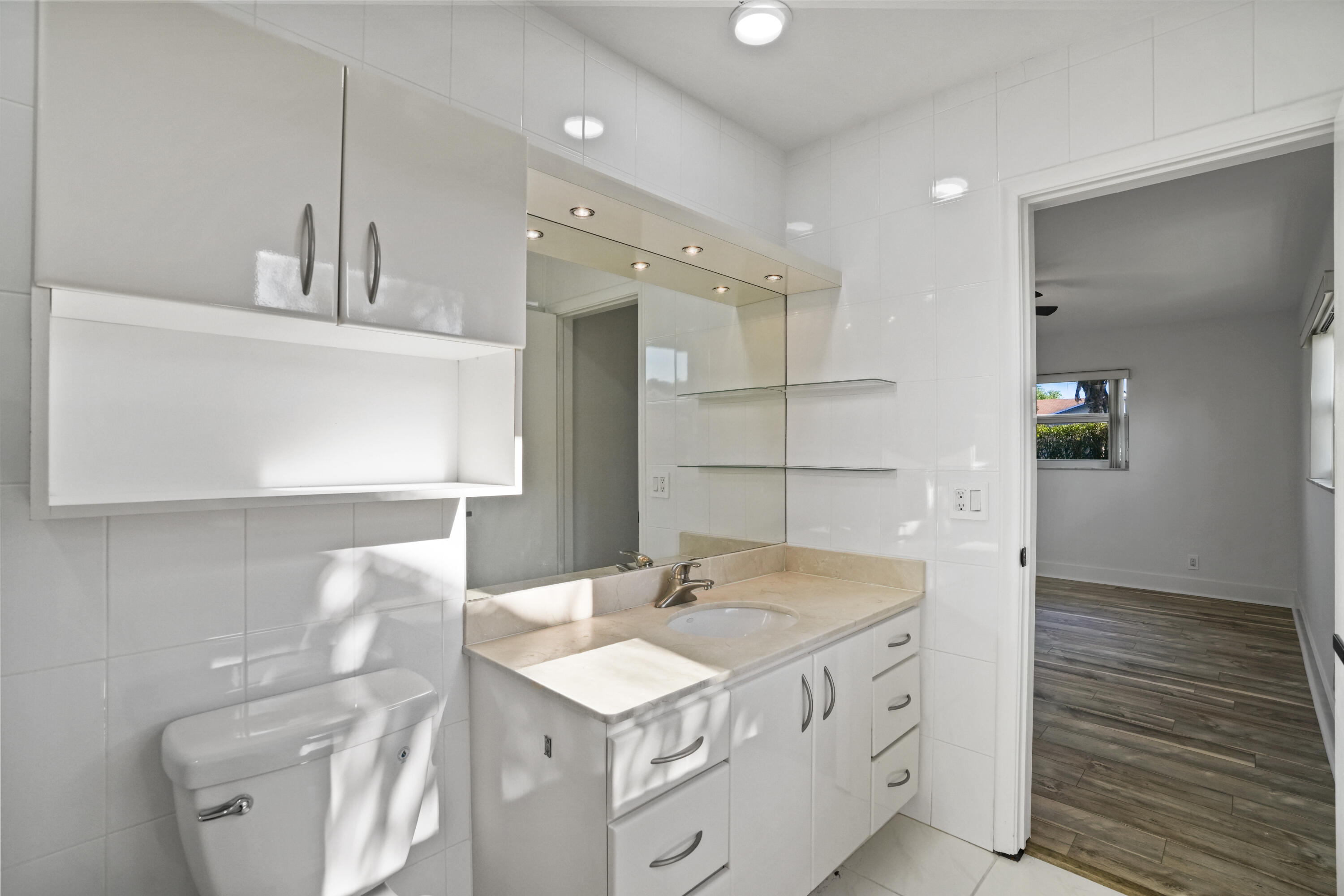 Hollywood Center Amd - Residential