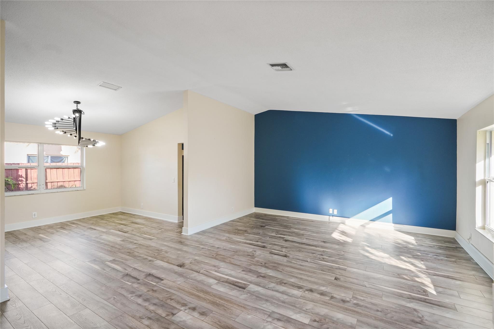 Hollywood Center Amd - Residential