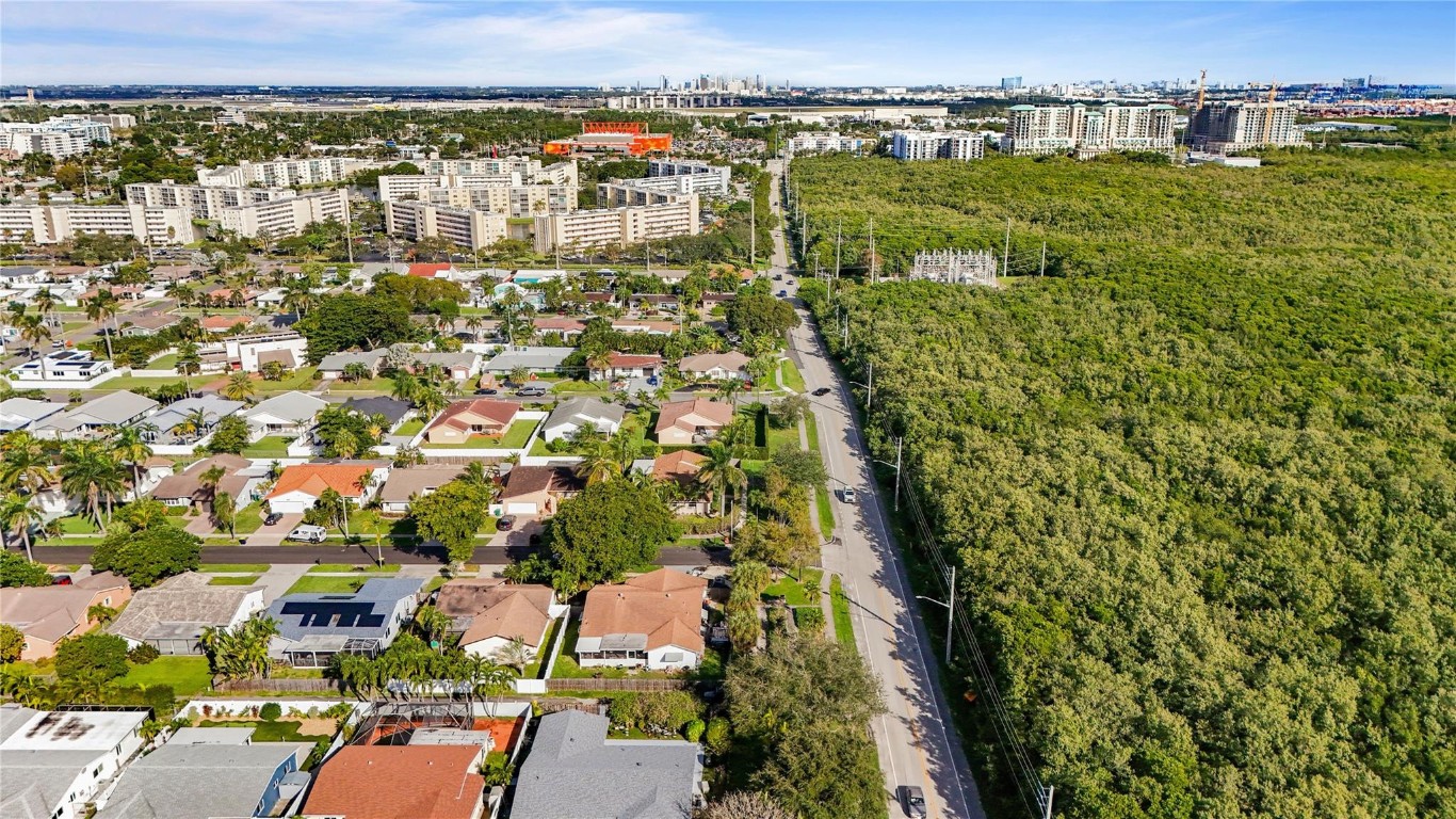 Hollywood Center Amd - Residential