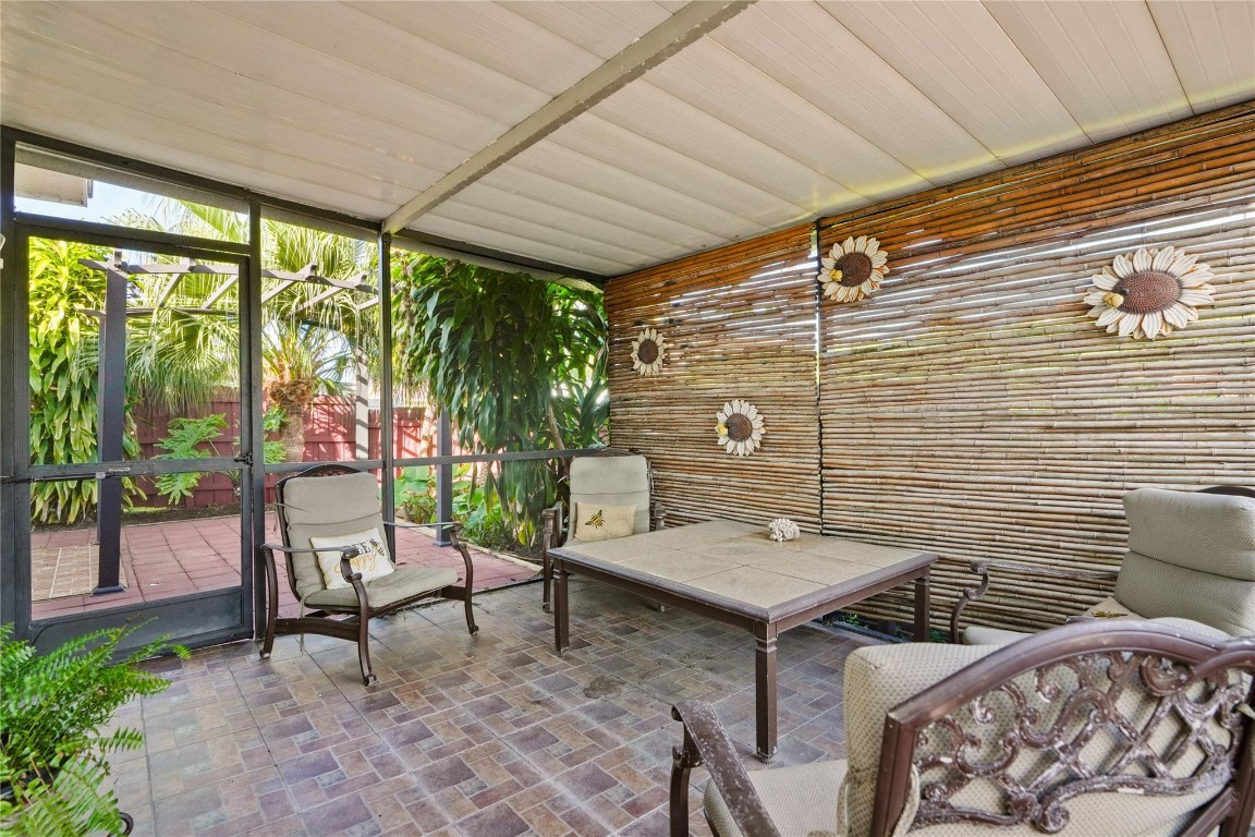 Hollywood Center Amd - Residential