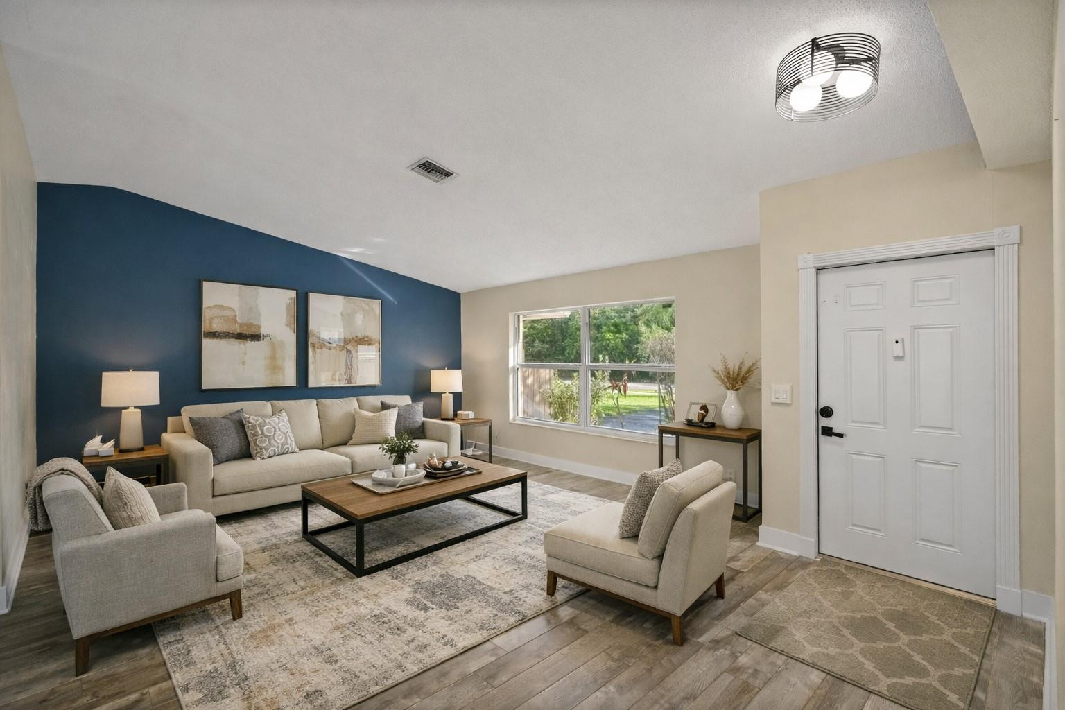 Hollywood Center Amd - Residential