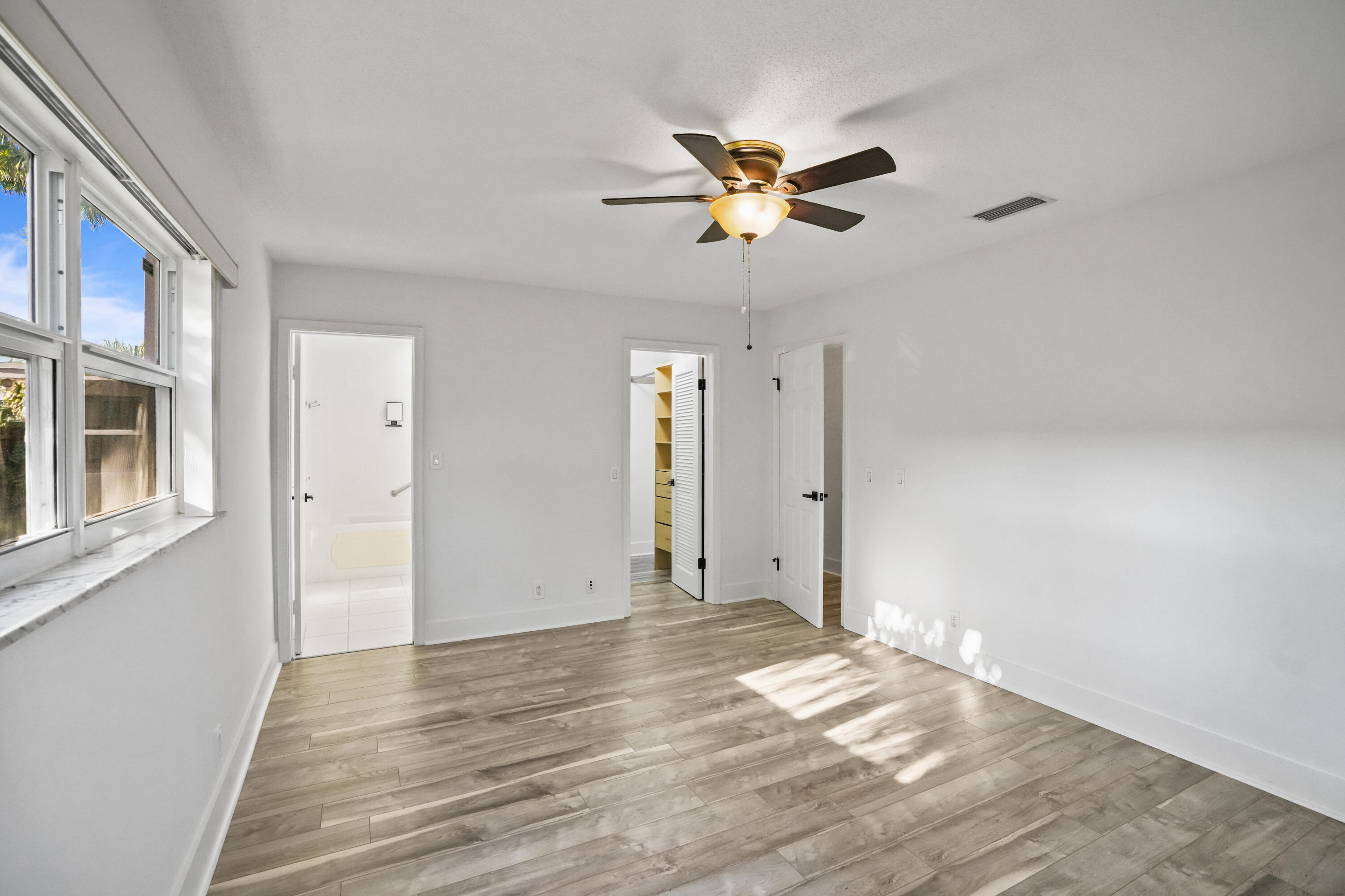 Hollywood Center Amd - Residential