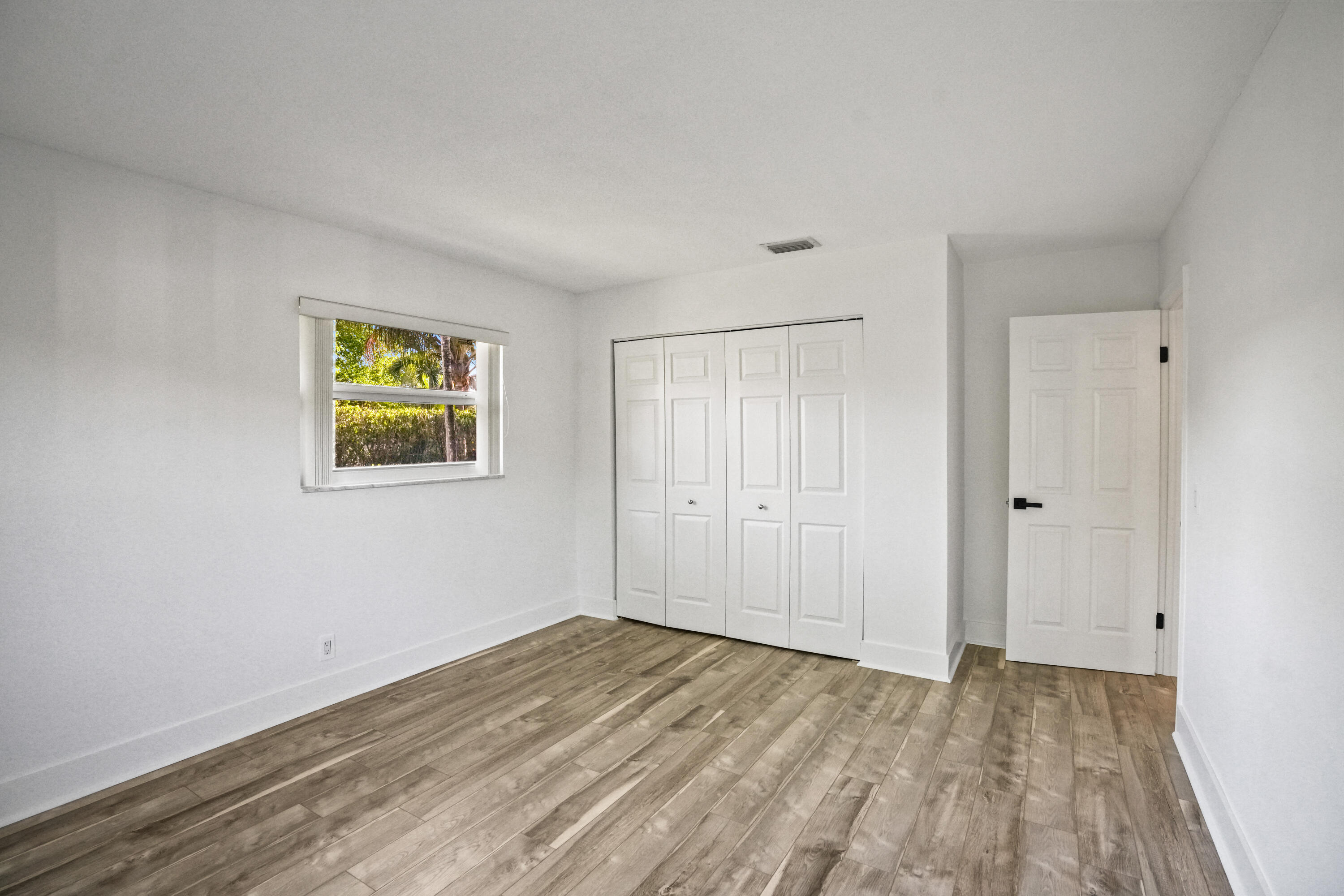 Hollywood Center Amd - Residential