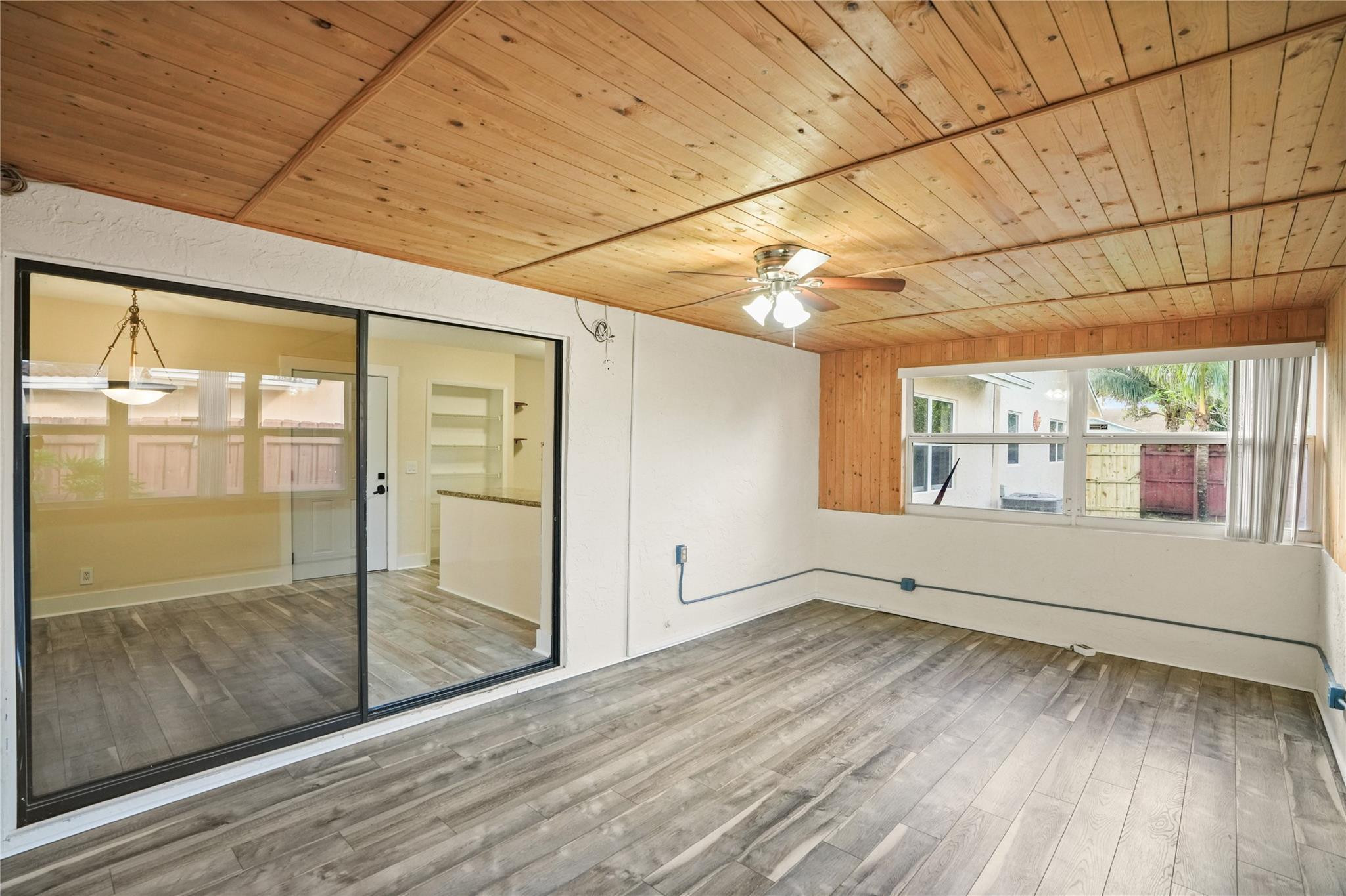 Hollywood Center Amd - Residential