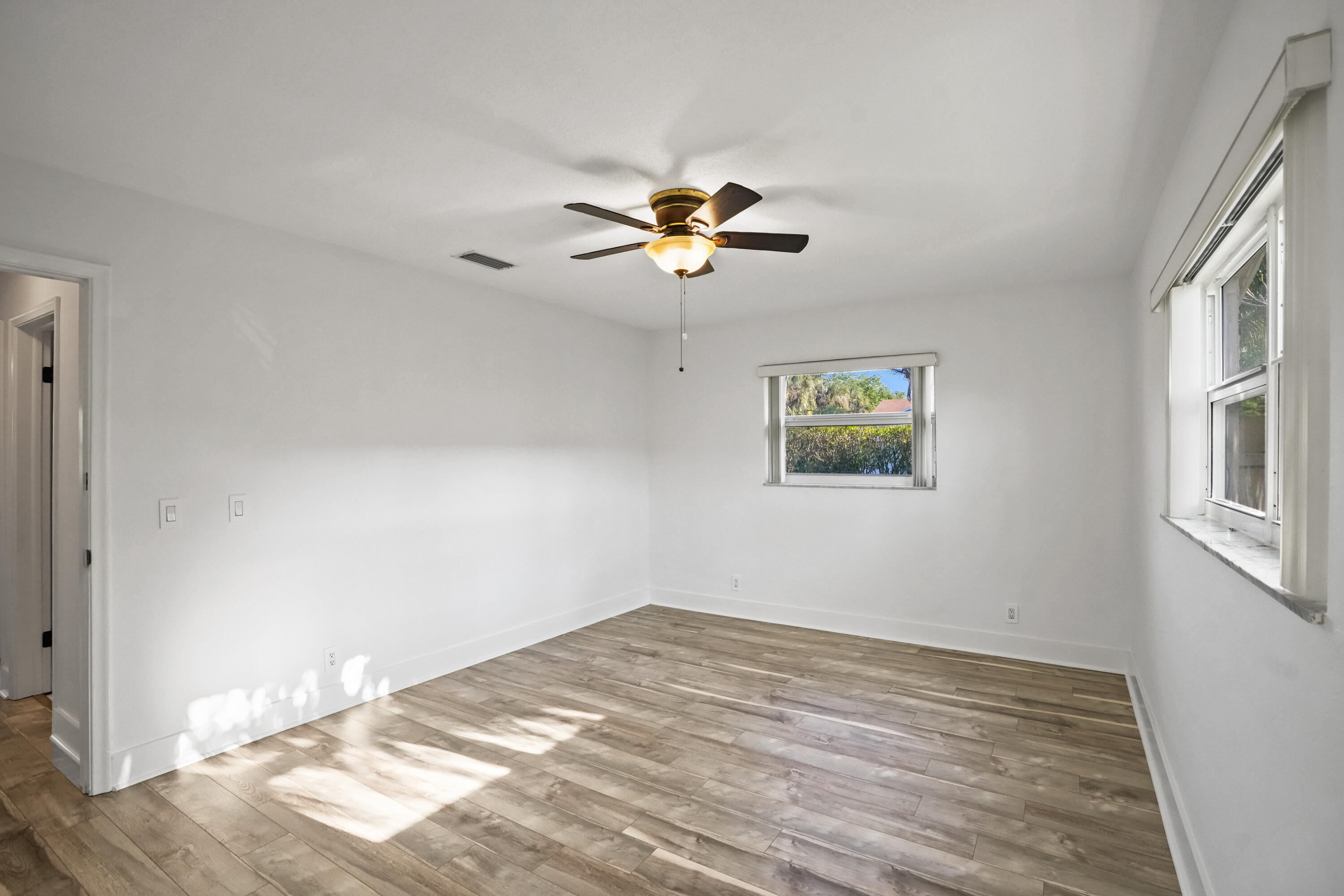 Hollywood Center Amd - Residential