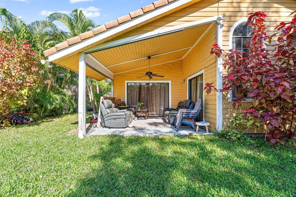 Photo of 4134 NW 2nd Lane, Delray Beach, FL 33445 (MLS # R11155814)