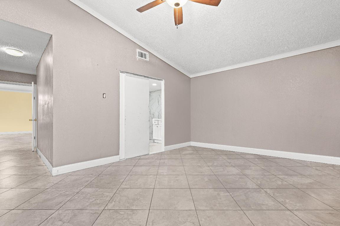 HANOVER SQUARE - Residential