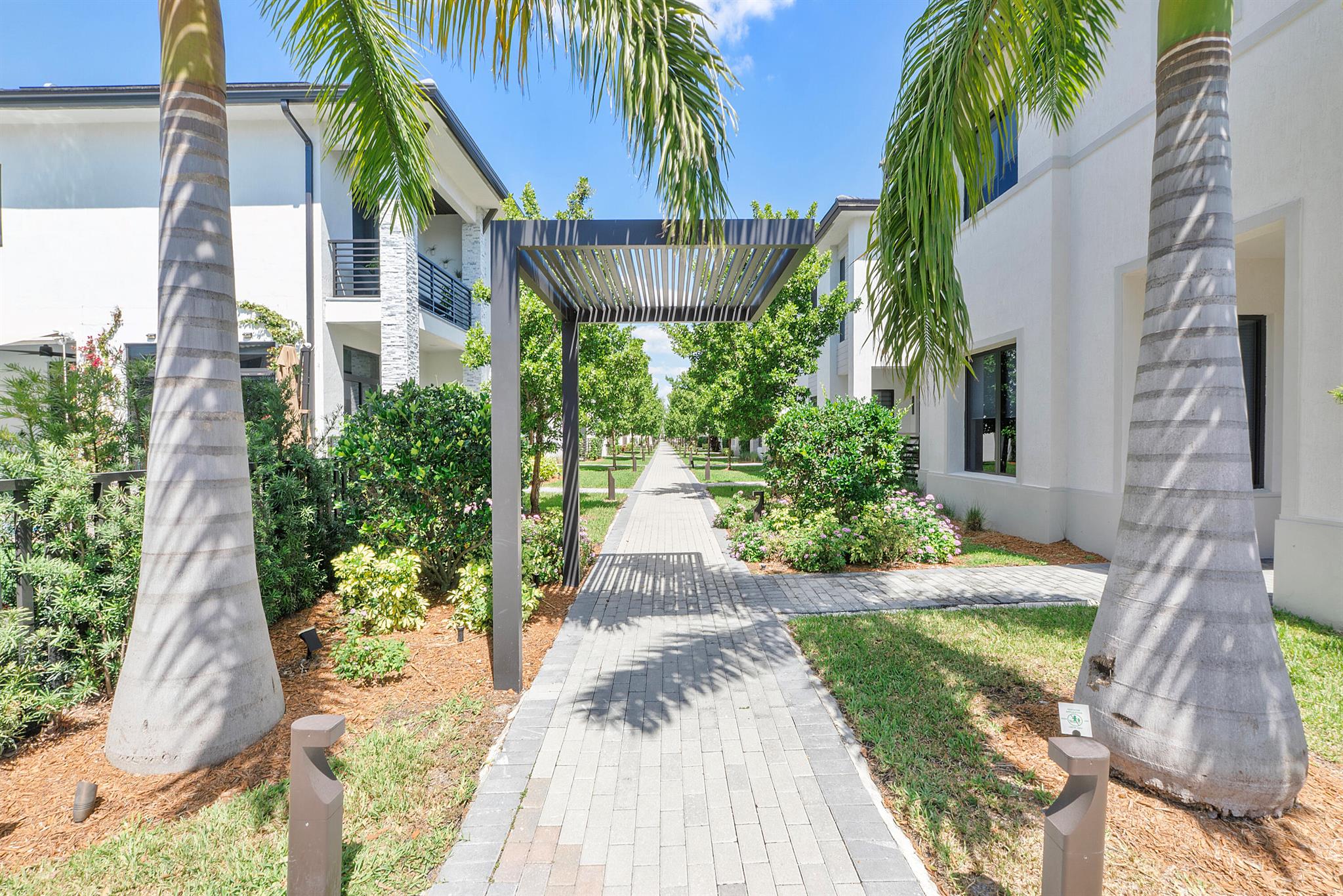 4353 NW 80 Court