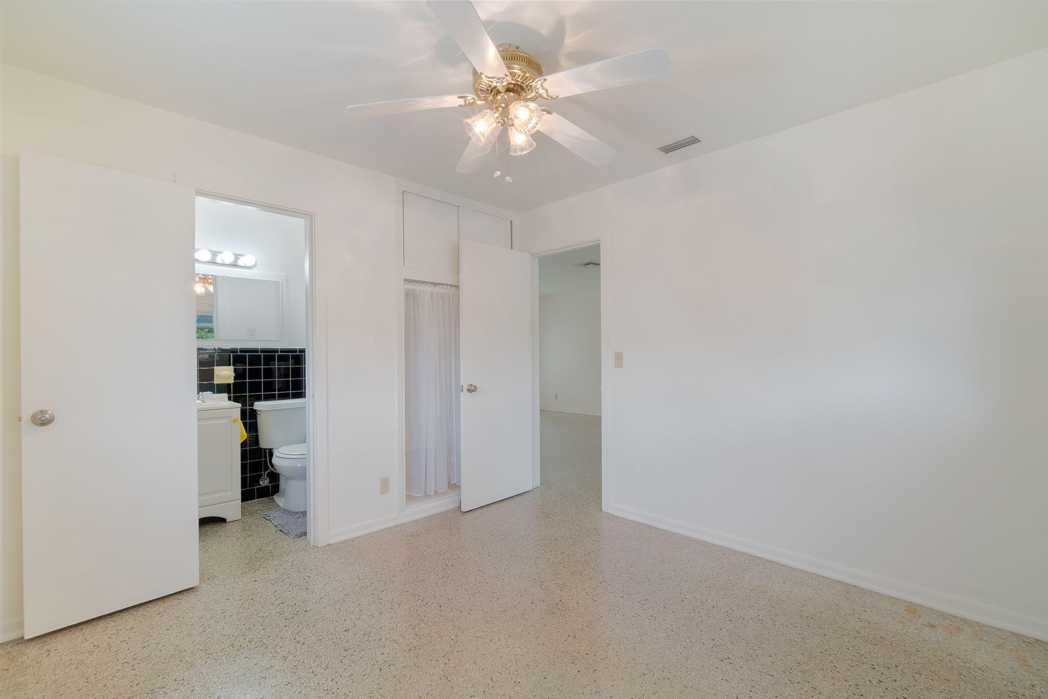 LAKE OSBORNE HEIGHTS - Residential