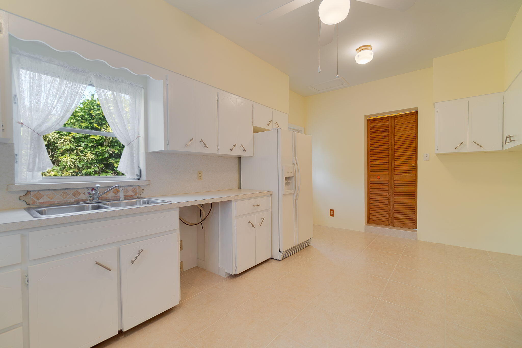 LAKE OSBORNE HEIGHTS - Residential