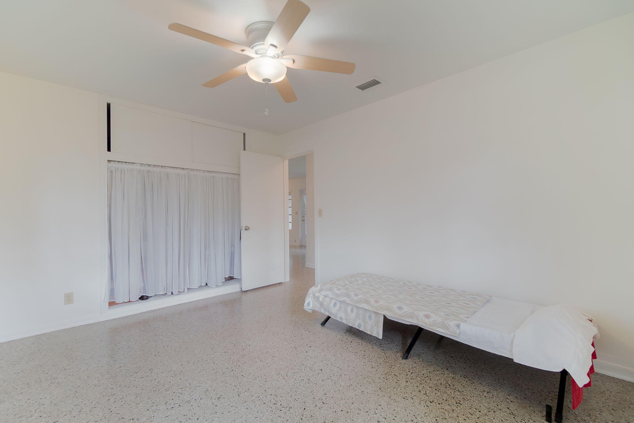 LAKE OSBORNE HEIGHTS - Residential