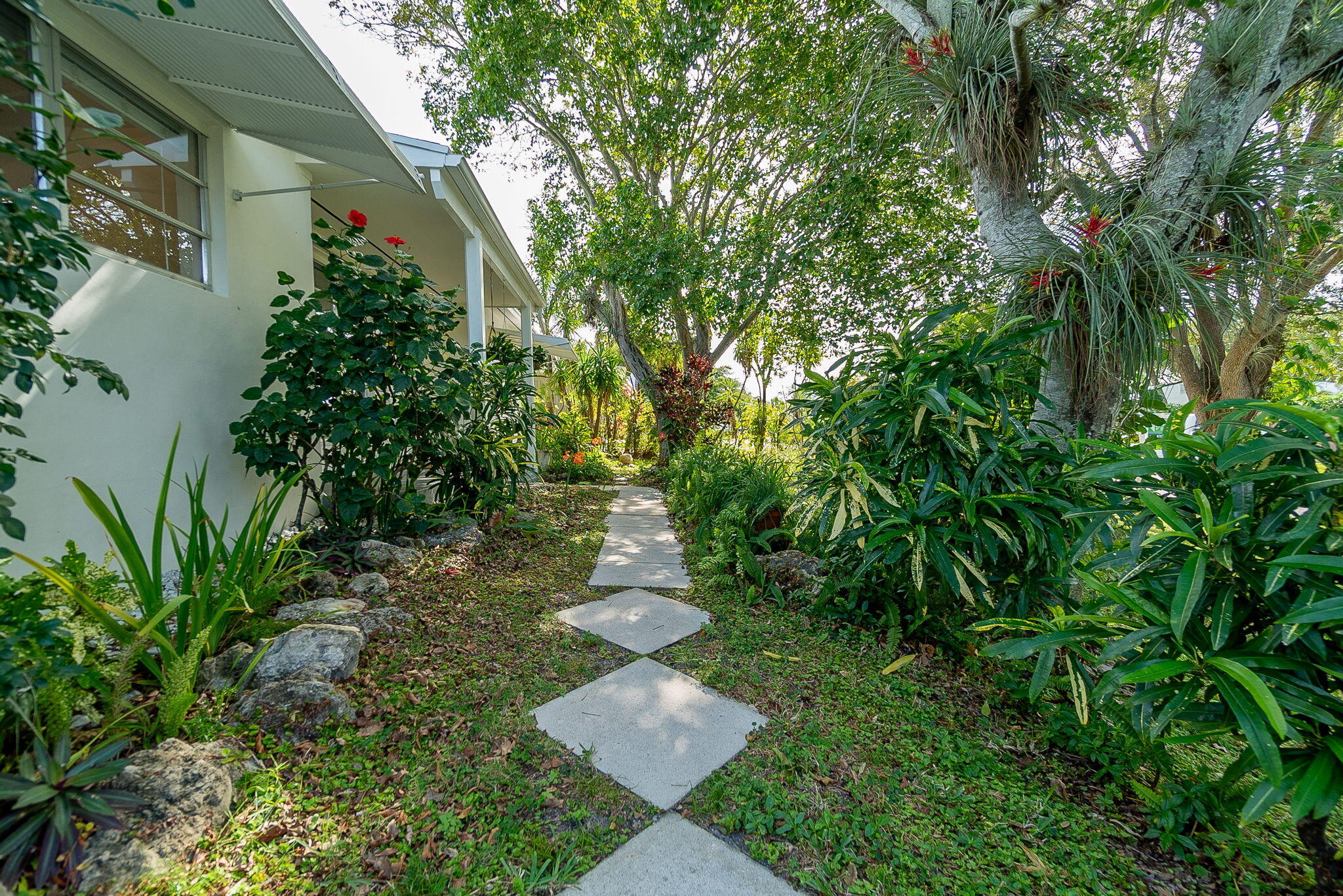 LAKE OSBORNE HEIGHTS - Residential