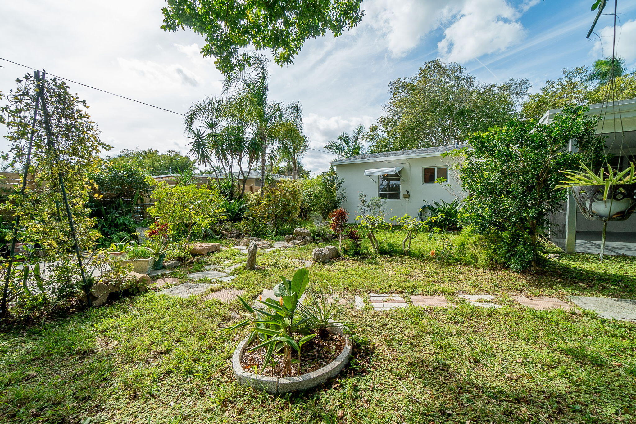 LAKE OSBORNE HEIGHTS - Residential