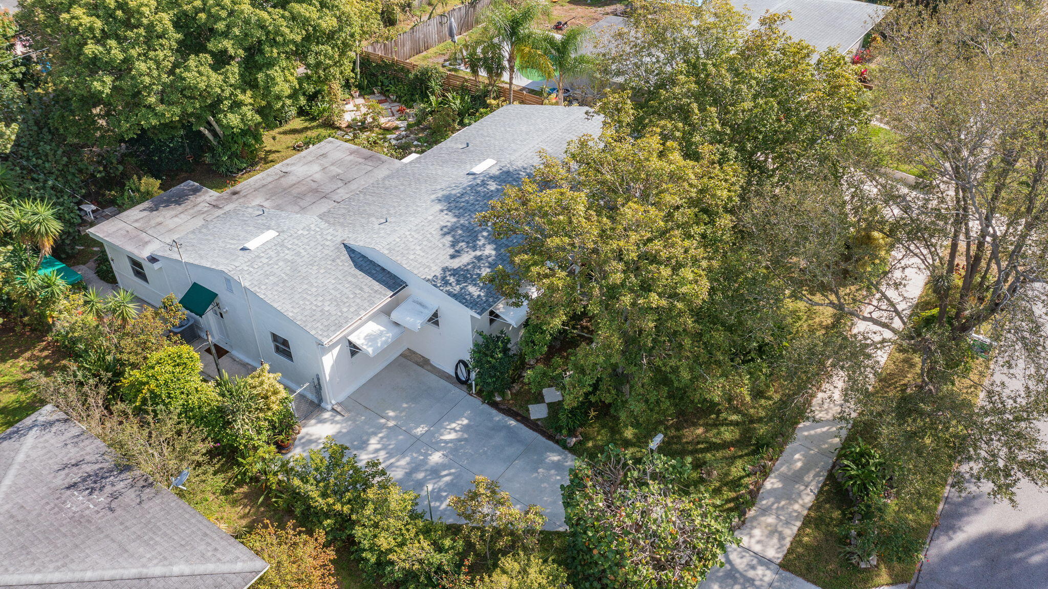 LAKE OSBORNE HEIGHTS - Residential