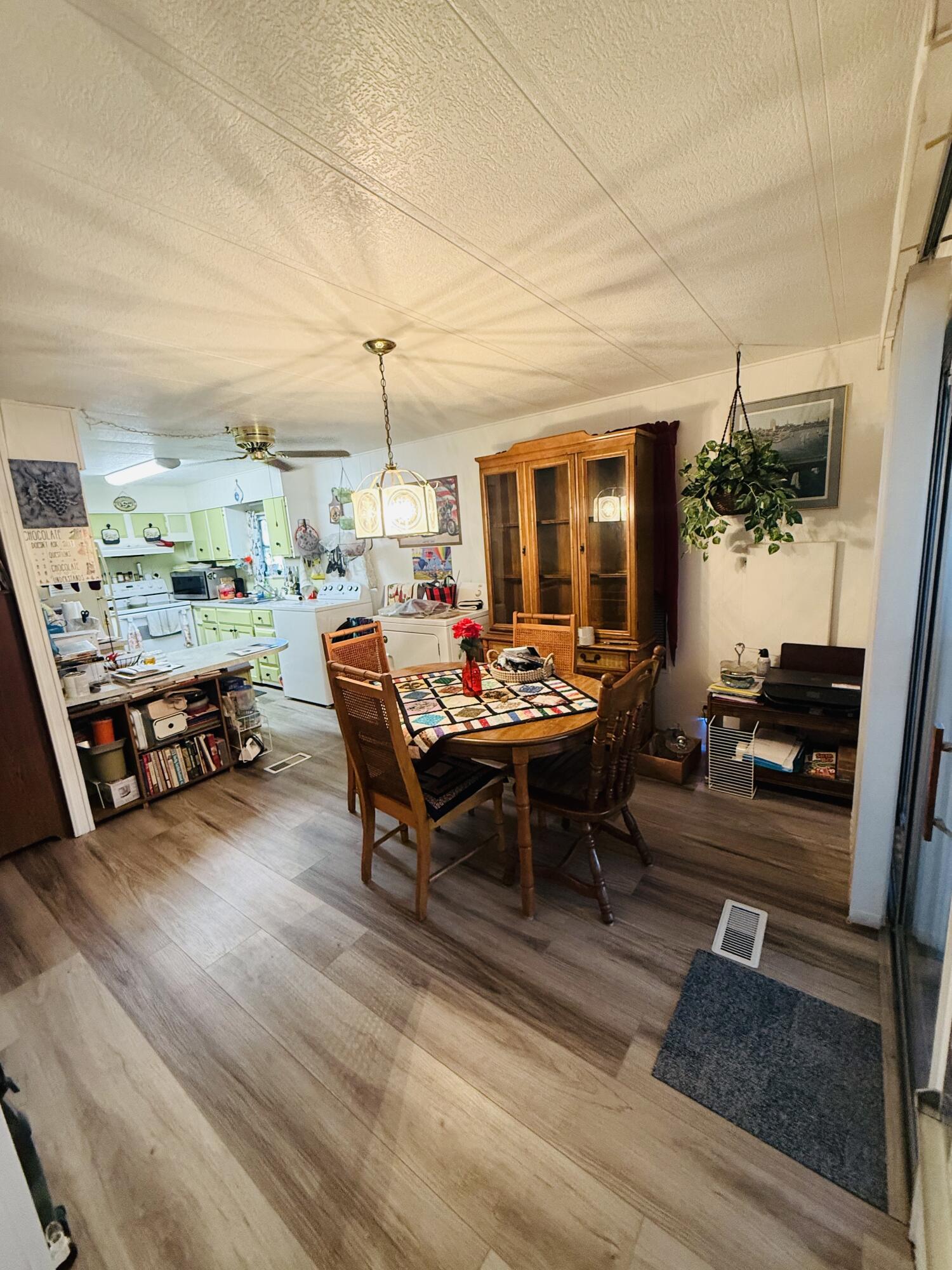 Spanish Lakes Riverf - Residential