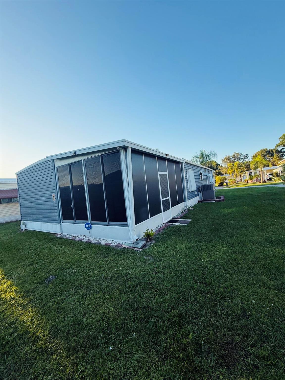 Spanish Lakes Riverf - Residential