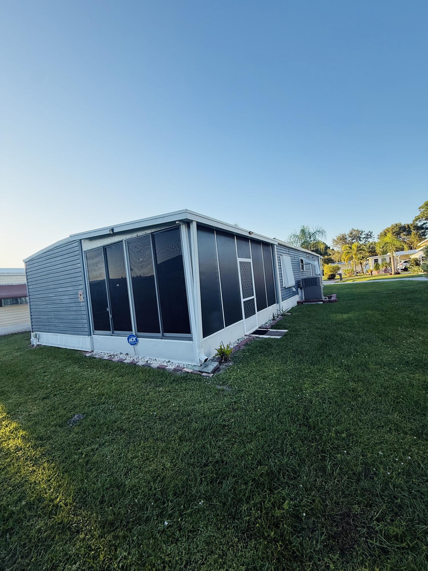 Spanish Lakes Riverf - Residential