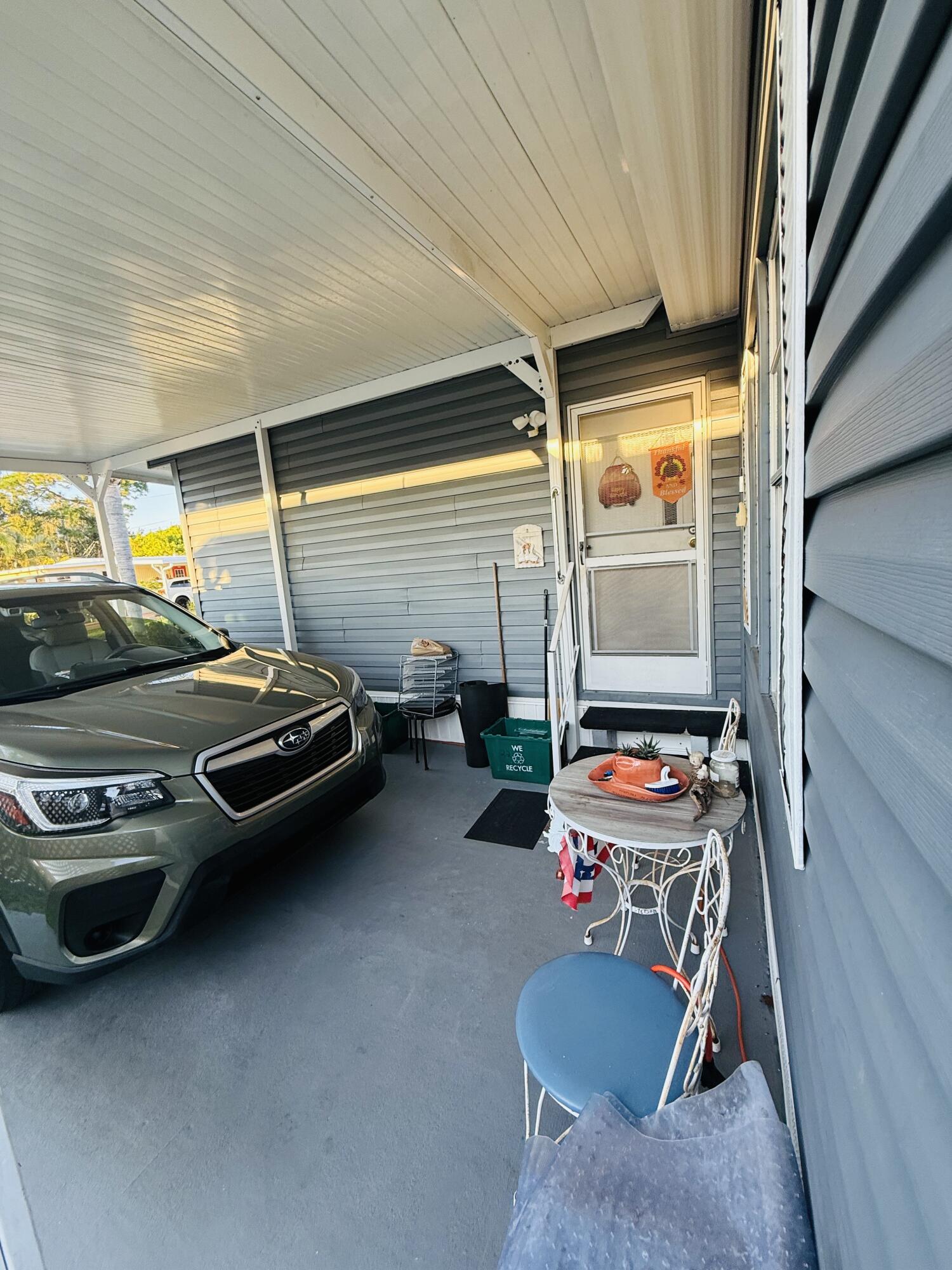 Spanish Lakes Riverf - Residential