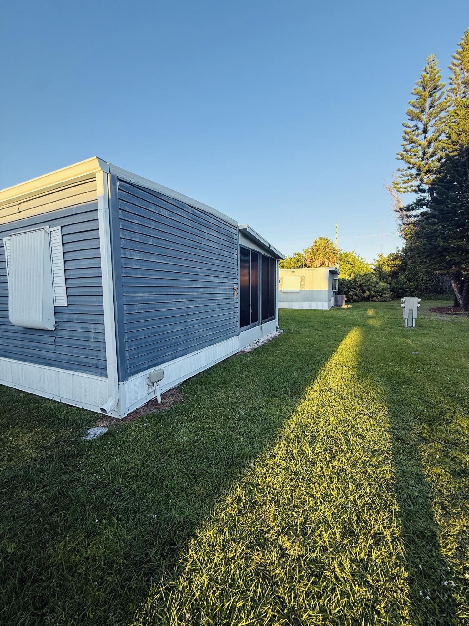 Spanish Lakes Riverf - Residential