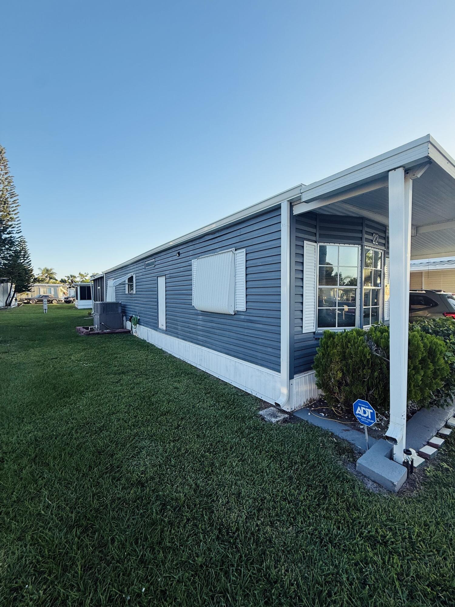 Spanish Lakes Riverf - Residential