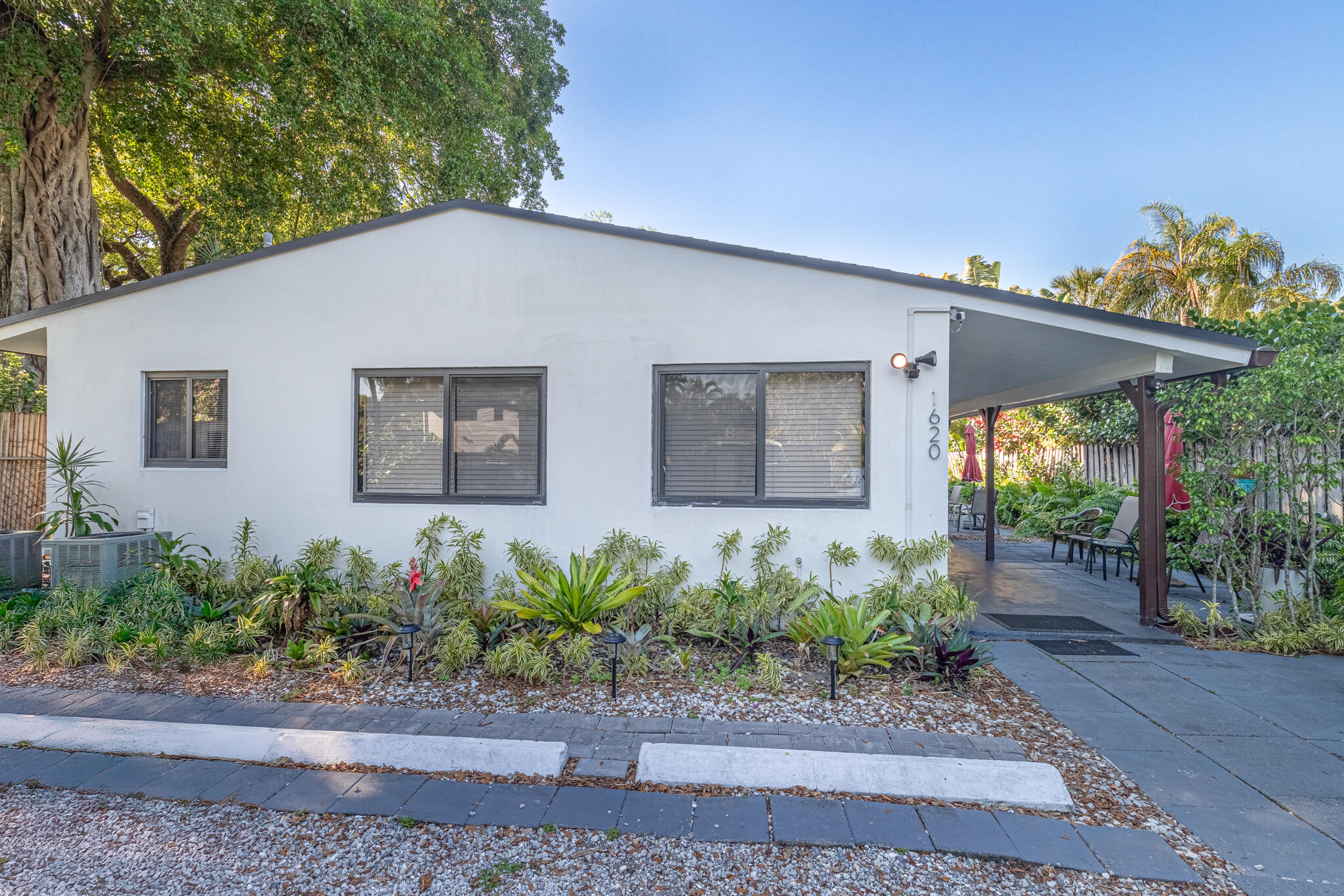 1620 SW 25th Street 1-4