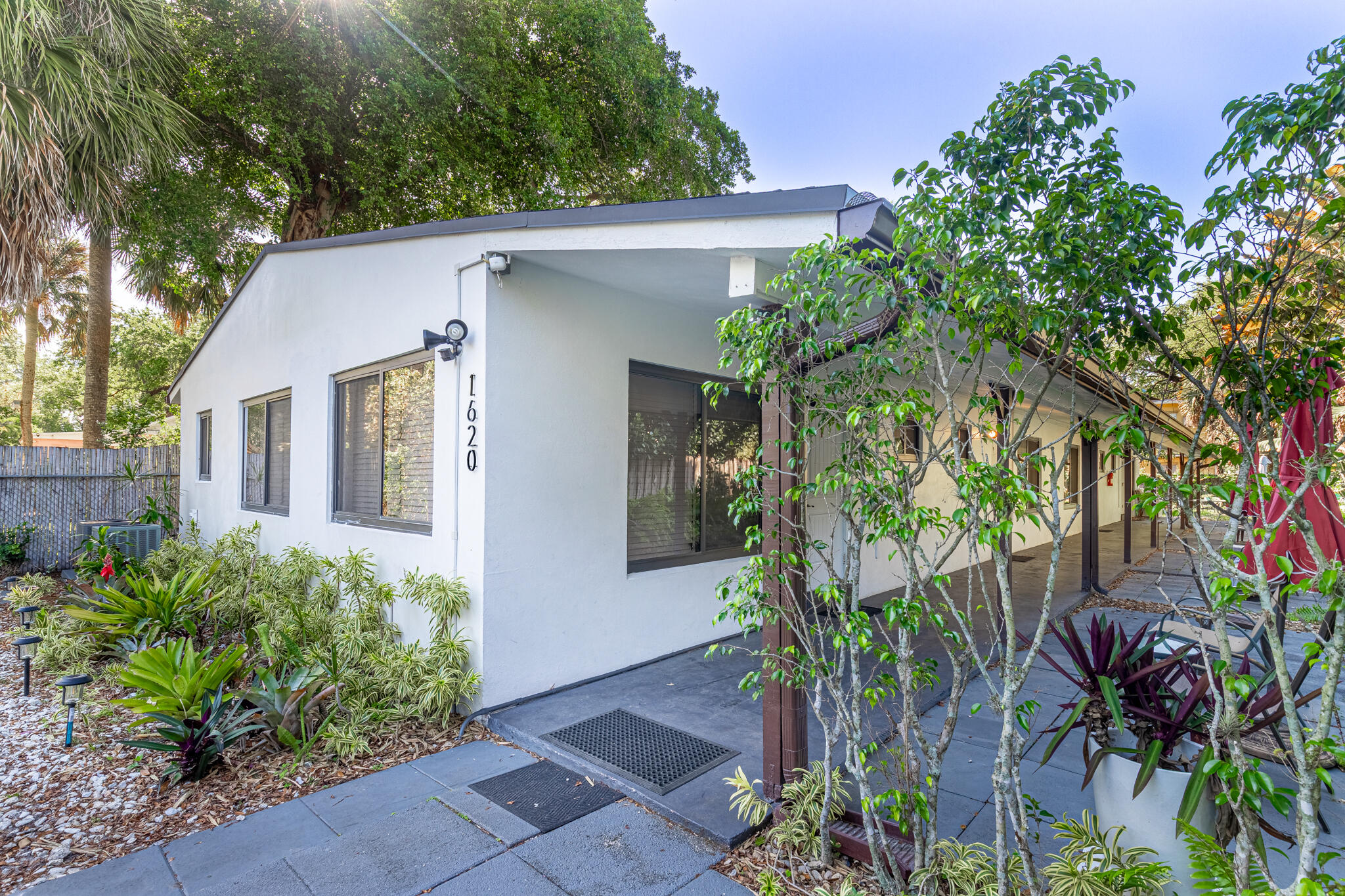 1620 SW 25th Street 1-4