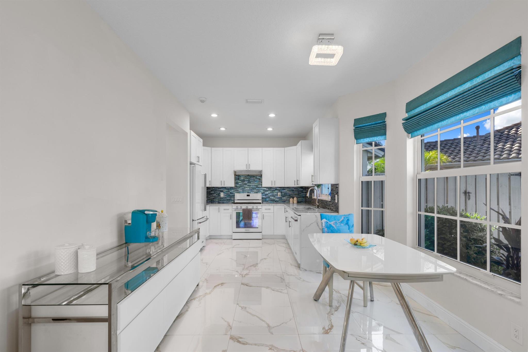 PGA RESORT COMMUNITY OF A - Residential