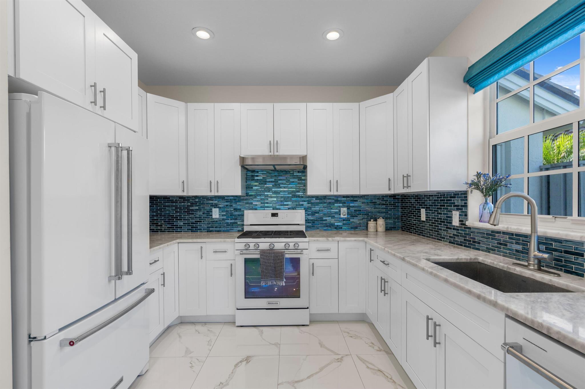 PGA RESORT COMMUNITY OF A - Residential