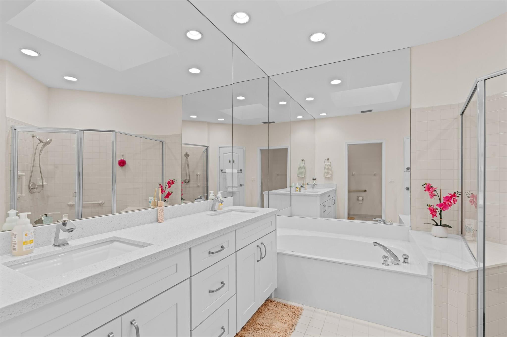 PGA RESORT COMMUNITY OF A - Residential