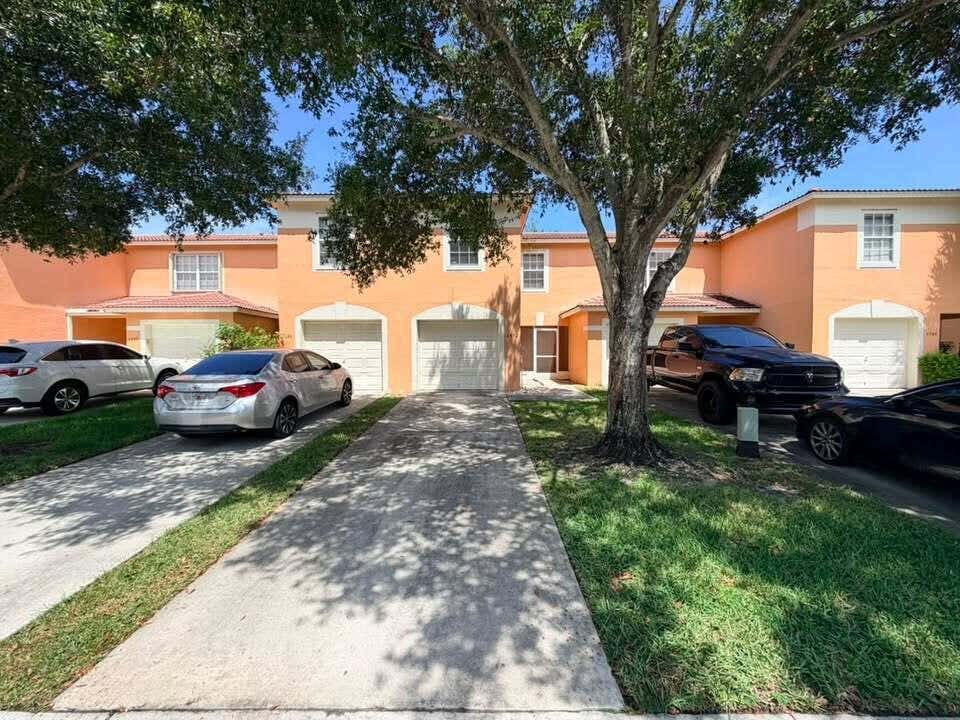 Photo of 6892 Mill Brook Place, Lake Worth, FL 33463 (MLS # B26061512)