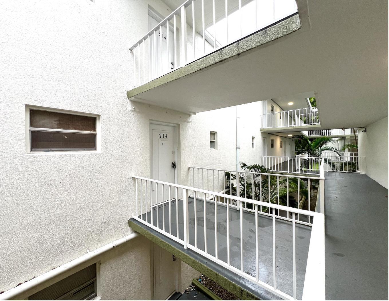 SPRINGCREST CONDO - Residential