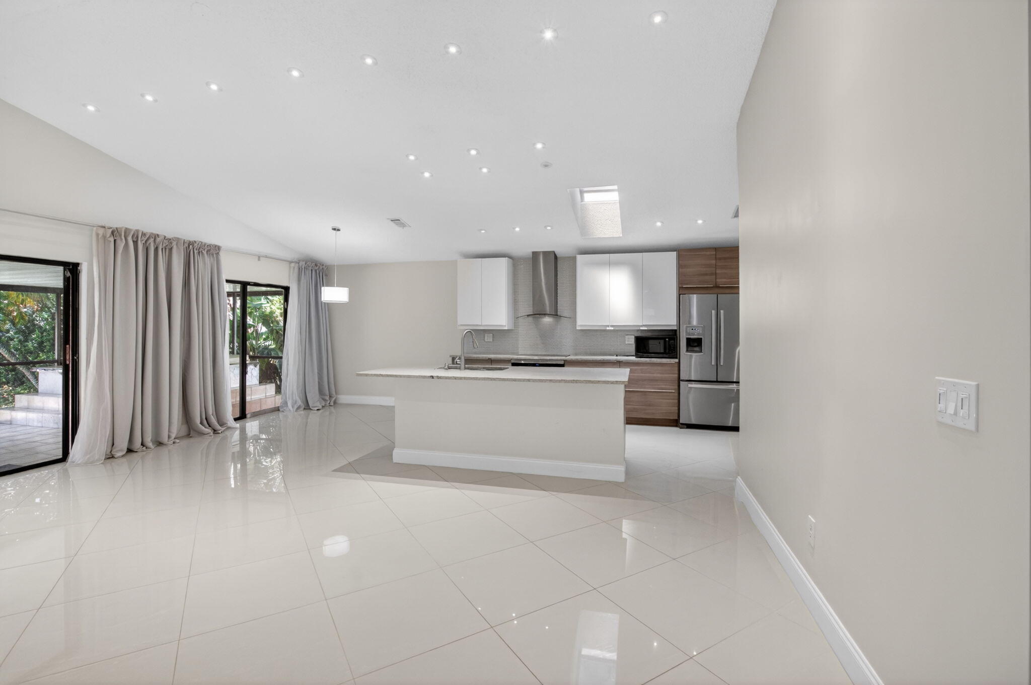 BOYNTON LAKES 4 - Residential