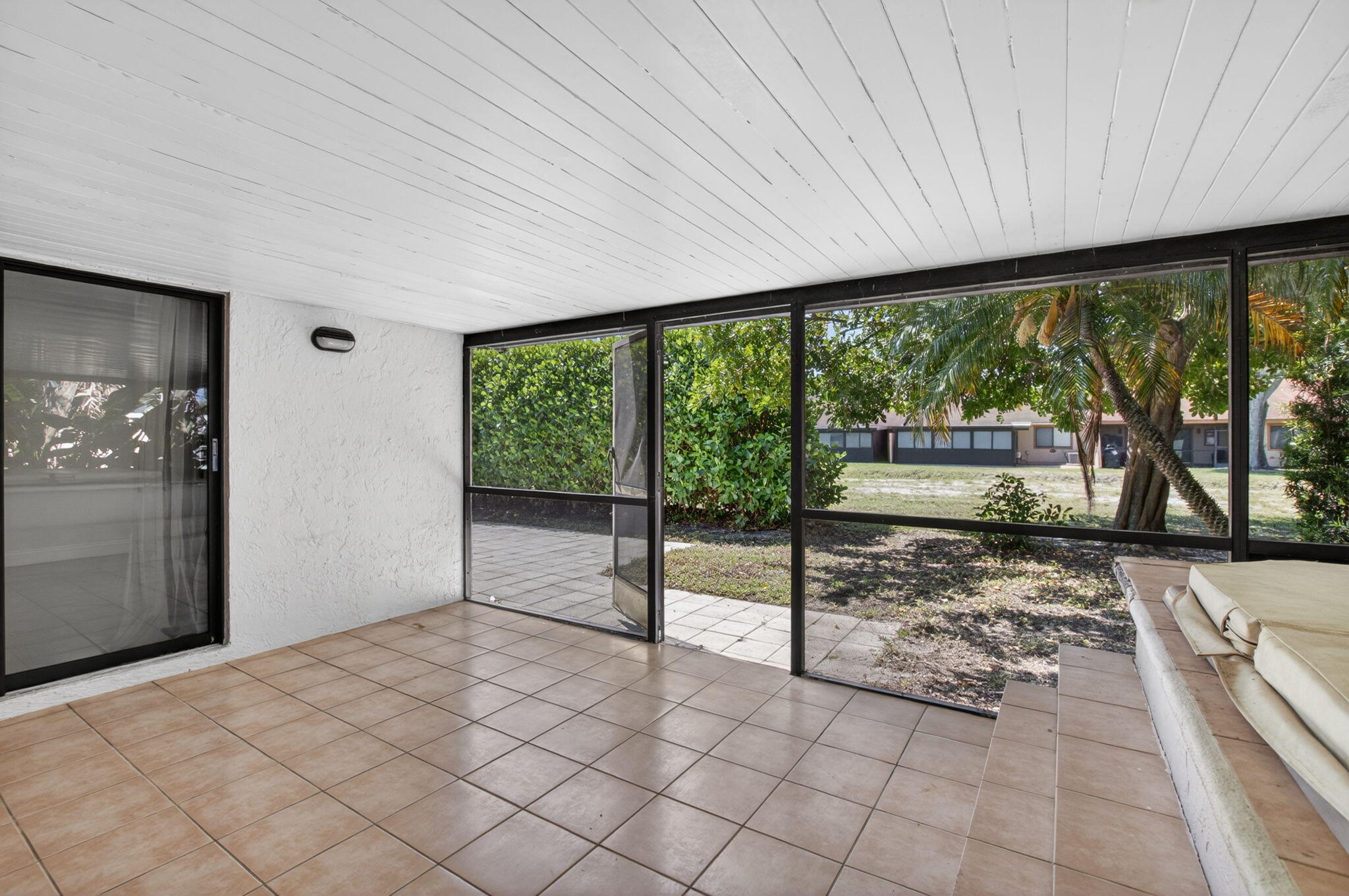 BOYNTON LAKES 4 - Residential