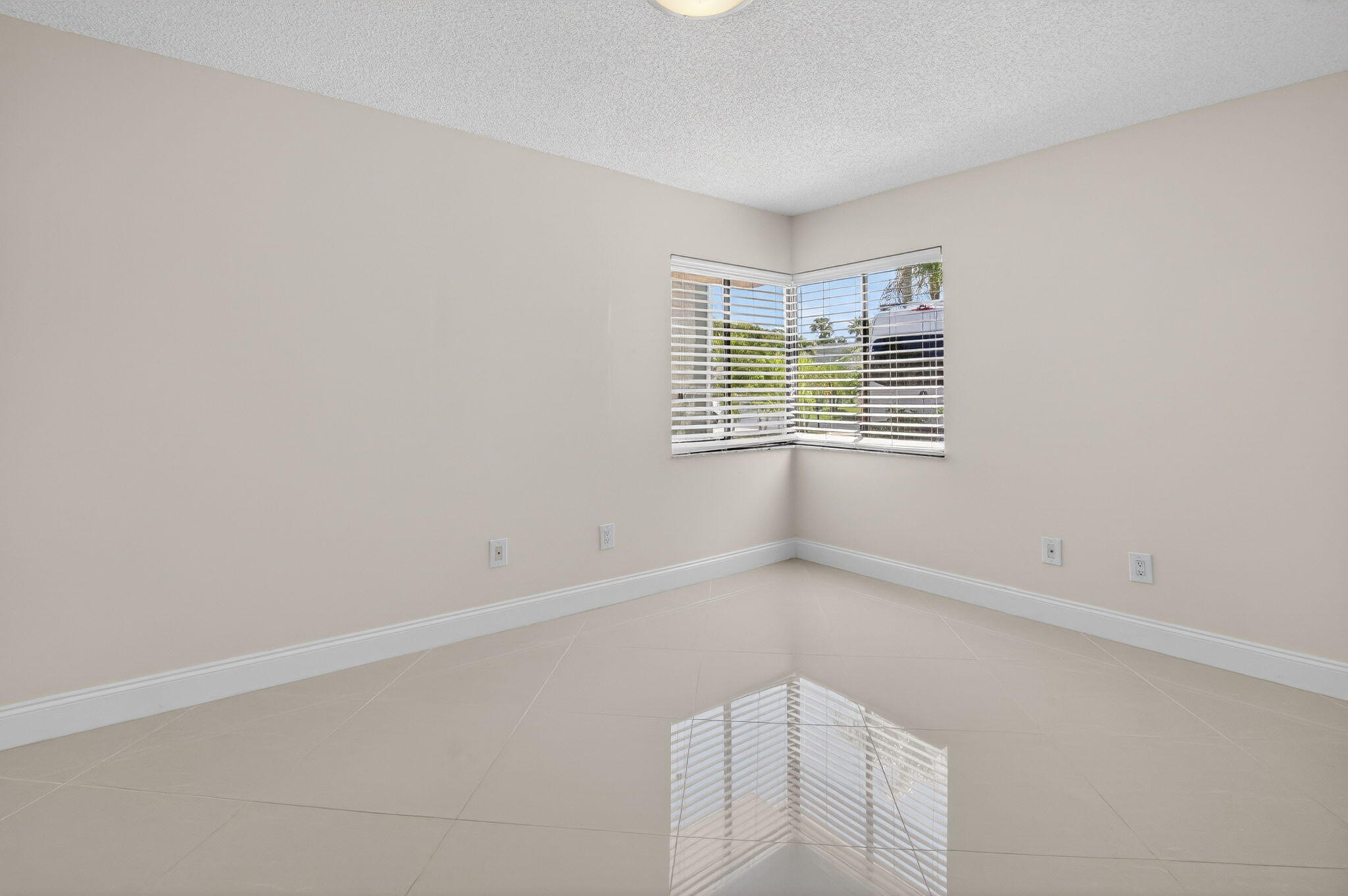 BOYNTON LAKES 4 - Residential