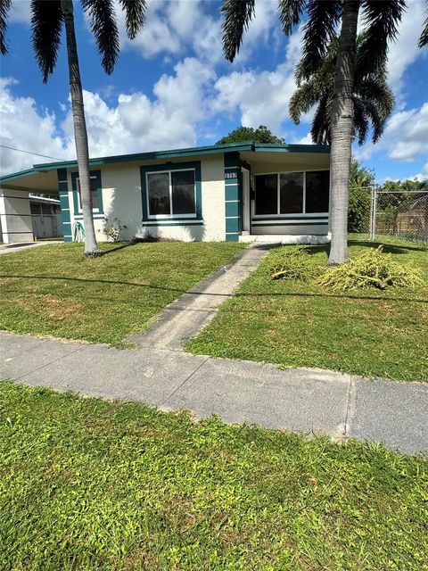 2757 SW 7th St Fort Lauderdale FL 33312