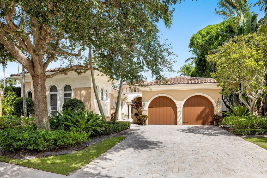 Photo of 11209 Orange Hibiscus Lane, Palm Beach Gardens, FL 33418 (MLS # R10921879)