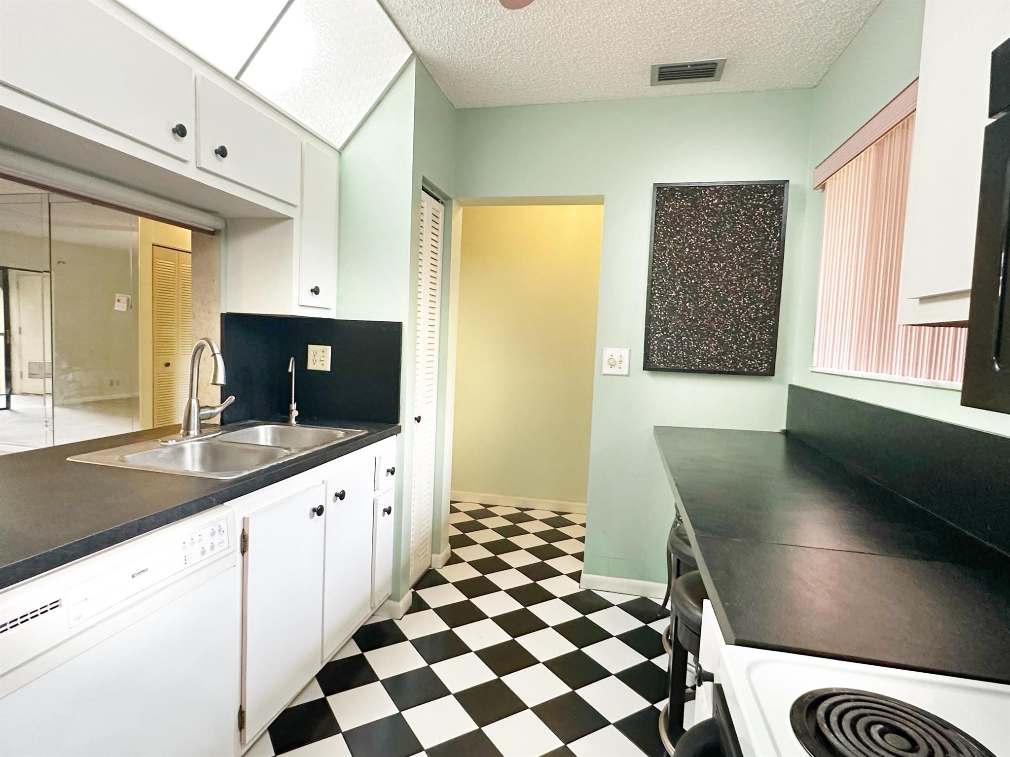 BOCA TERRACE CONDO - Residential Lease