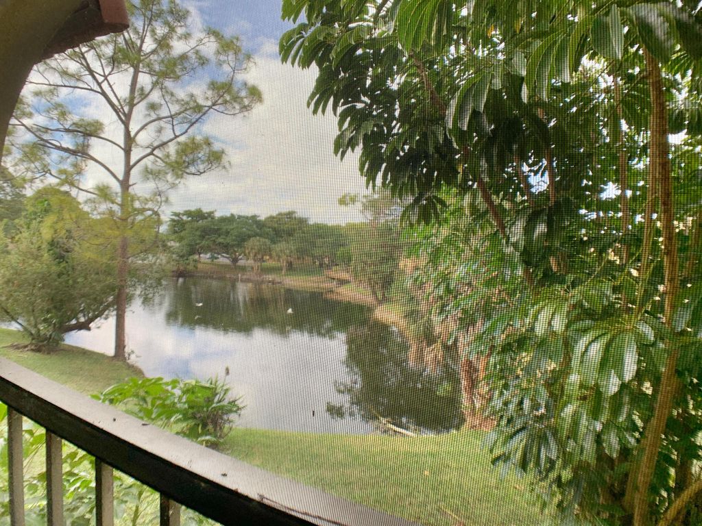 Photo of 924 SW 9th Street Circle #206, Boca Raton, FL 33486 (MLS # R11149287)