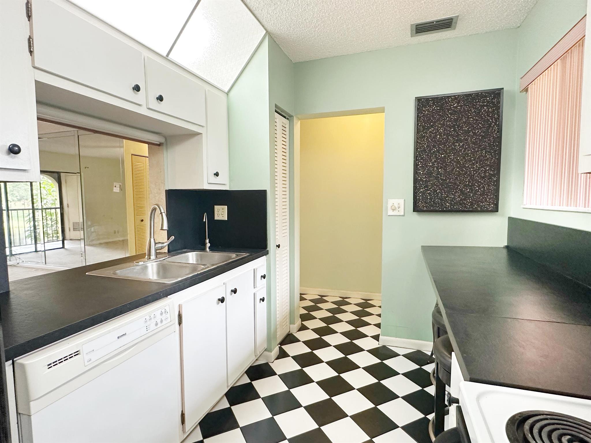 BOCA TERRACE CONDO - Residential Lease