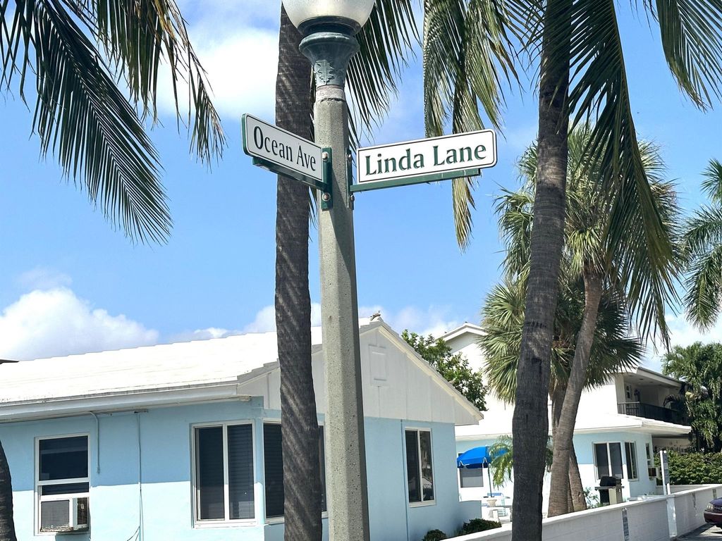 Photo of 101 Linda Lane #25, Palm Beach Shores, FL 33404 (MLS # R10952343)