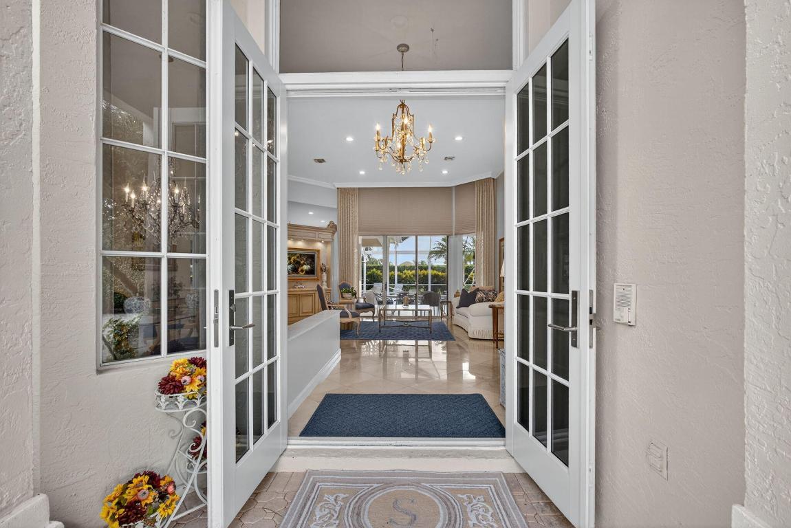 8784 Lakes Boulevard