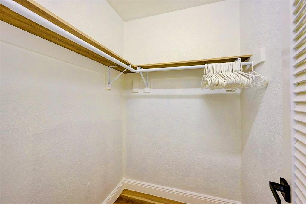 IMPERIAL POINT 2 SEC - Residential