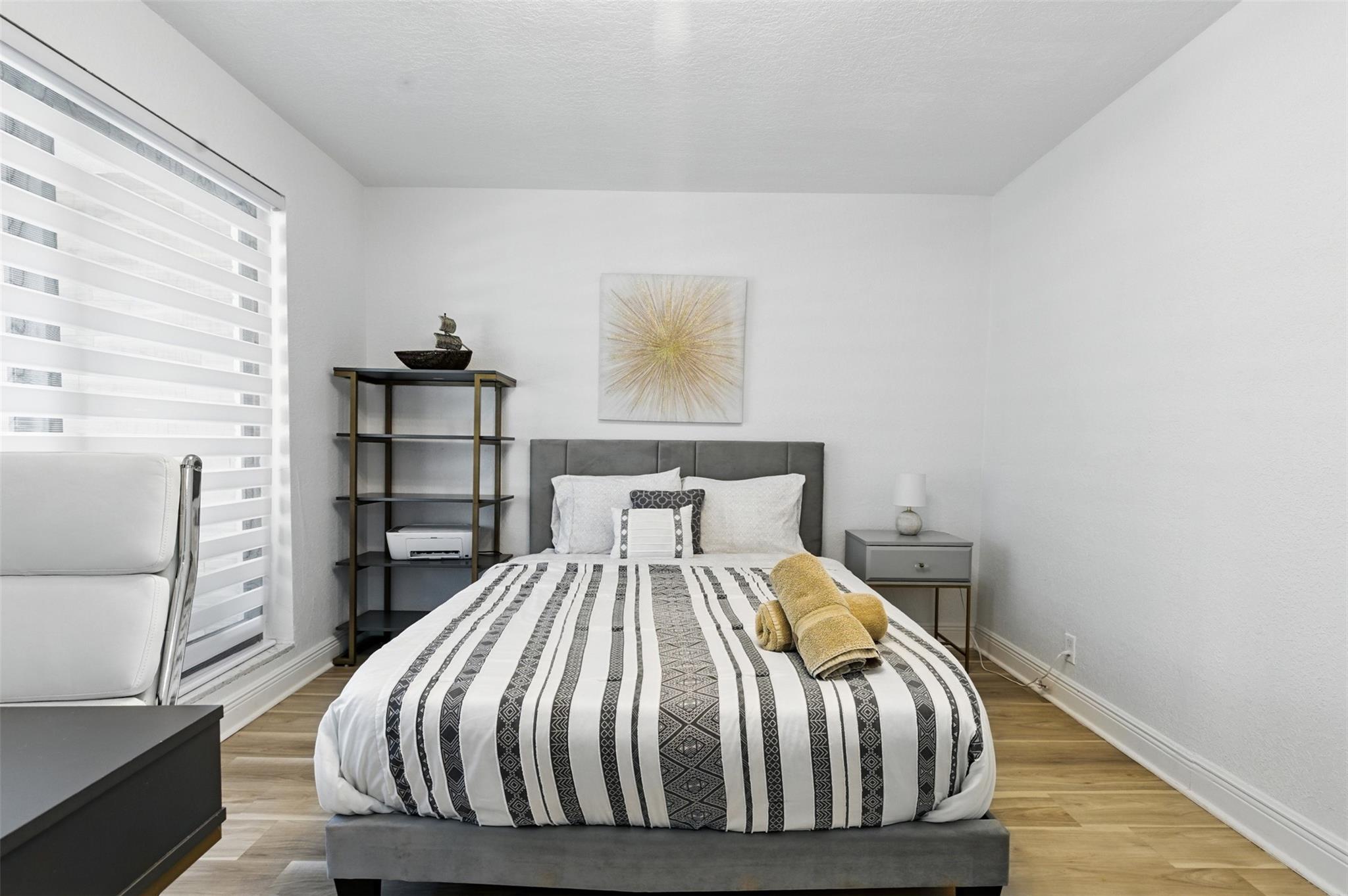 IMPERIAL POINT 2 SEC - Residential