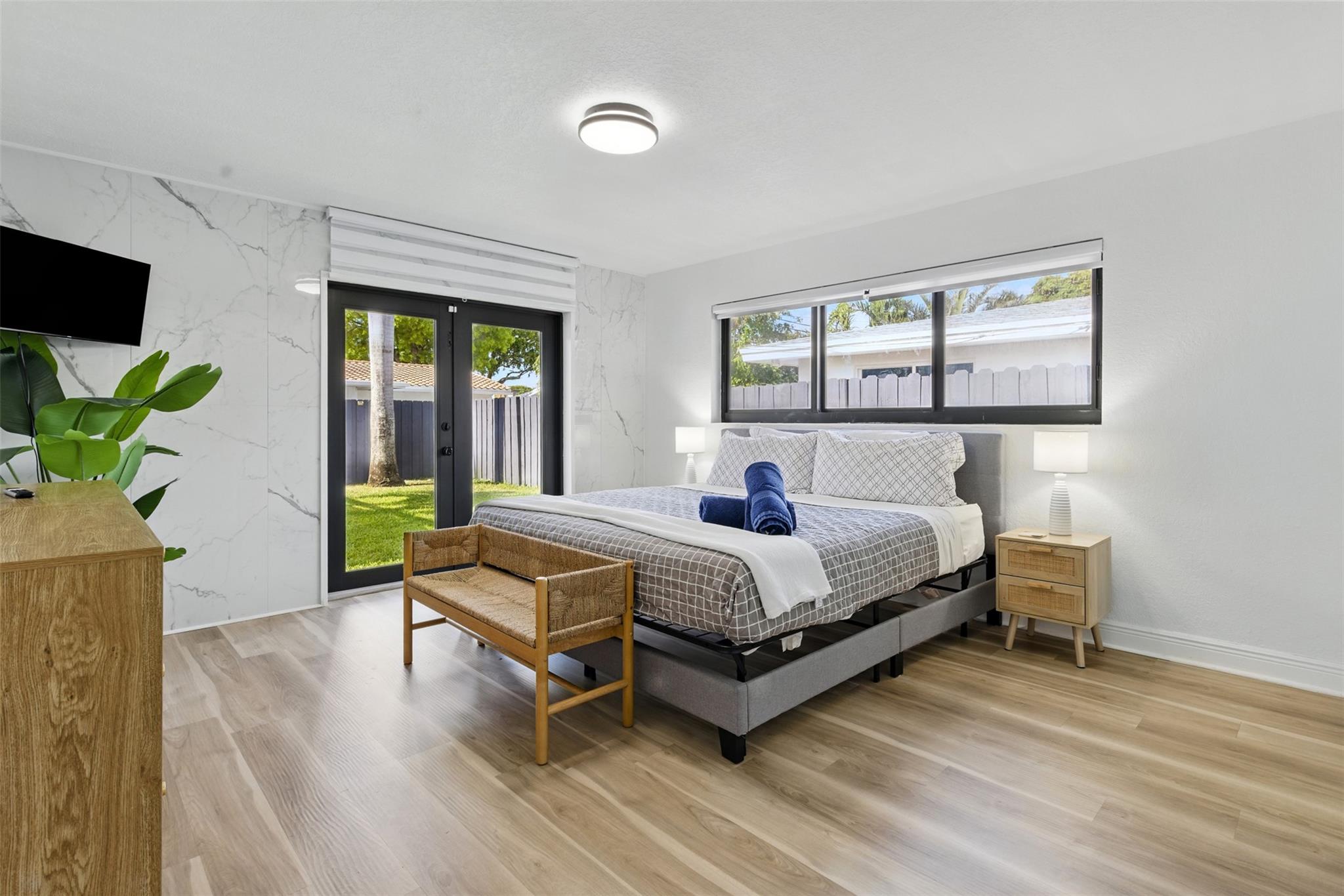 IMPERIAL POINT 2 SEC - Residential