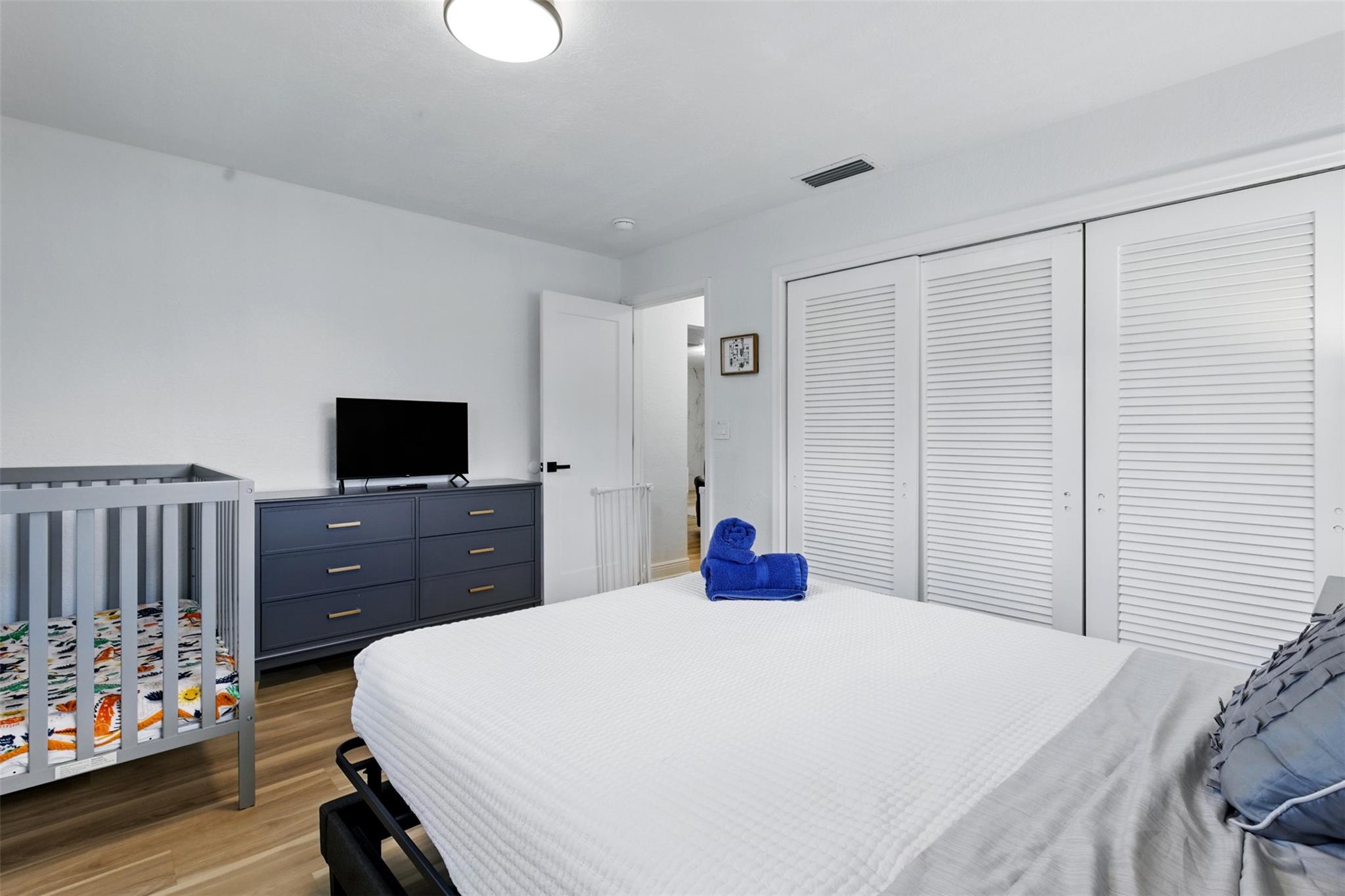 IMPERIAL POINT 2 SEC - Residential