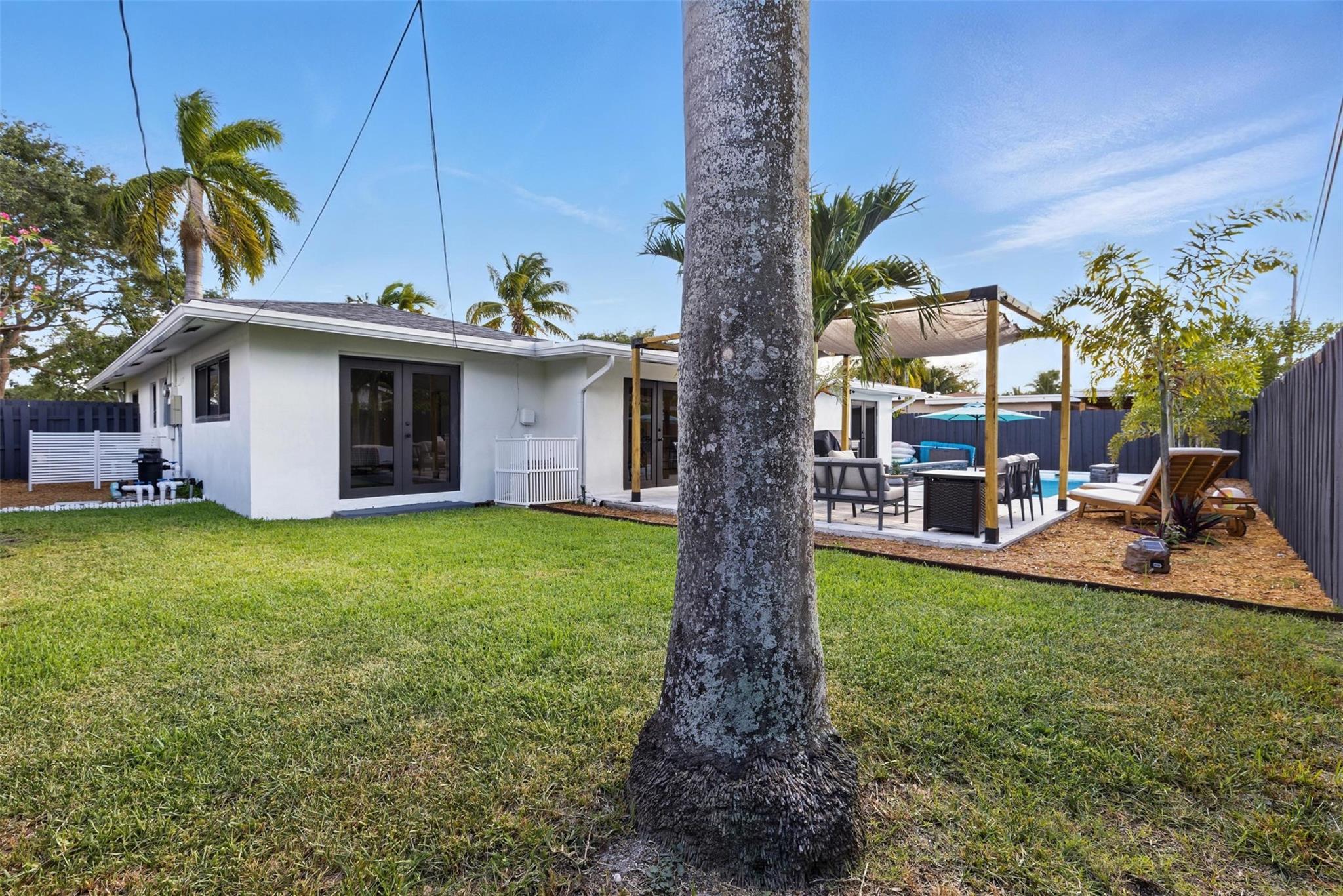 IMPERIAL POINT 2 SEC - Residential